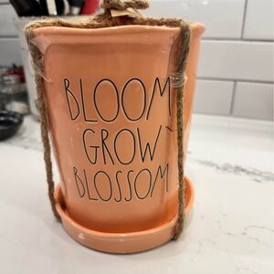 Rae Dunn Peach Ceramic Planter 'BLOOM GROW BLOSSOM'